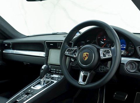 Porsche 911 (991.2) Carrera 4S 9