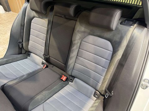 Volkswagen Golf 2.0 Golf R-Line Edition TDI BlueMotion Technology 5dr 68