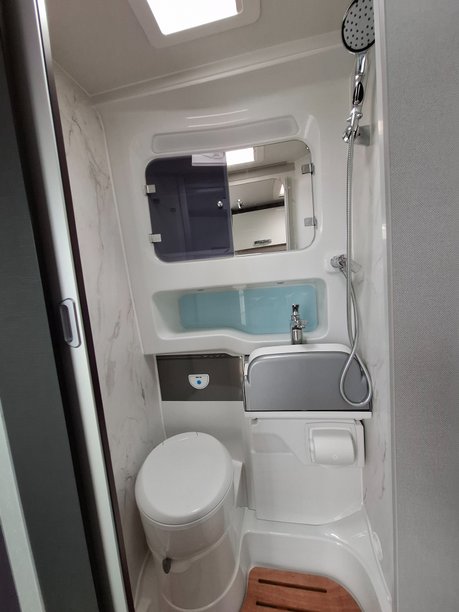 Swift Ascari 384 2025 REGISTERED - AS NEW 21