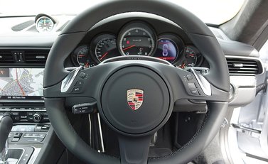 Porsche 911 (991) Turbo S 24