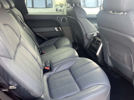 Land Rover Range Rover Sport 3.0 Range Rover Sport HSE Dynamic SDV6 Auto 4WD 5dr 19