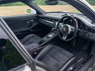Porsche 911 3.8 911 Carrera GTS PDK 10