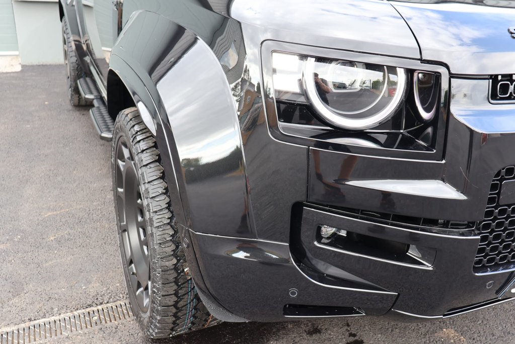 Land Rover Defender 110 D350 HARD TOP X-DYNAMIC HSE WITH THE ALL NEW SKR FULL BODY KIT SVR SEATS  12