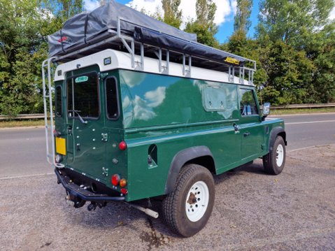 Land Rover 110 2.5 TD Hard Top SUV 11