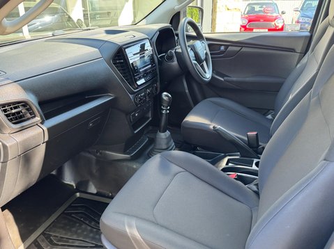 Isuzu D-Max UTILITY SCB 25