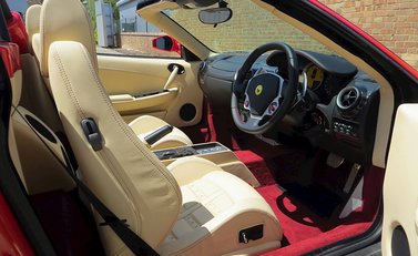Ferrari F430 Spider 12