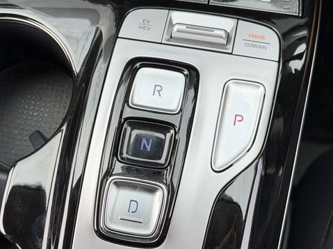 Hyundai TUCSON 1.6 TGDi Plug-in Hybrid Ultimate 5dr 4WD Auto 26