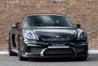 Porsche Cayman GT4