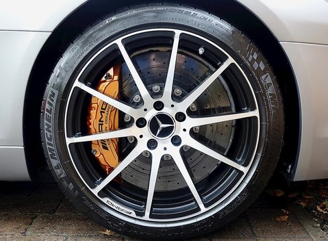 Mercedes-Benz SLS AMG GT 16