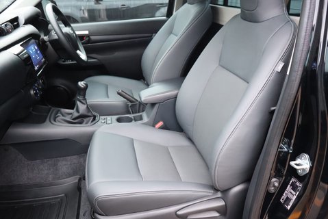 Toyota Hilux BRAND NEW ACTIVE 4WD D-4D S/C SINGLE CAB BIG STYLING SPEND AT SEEKER UK 15