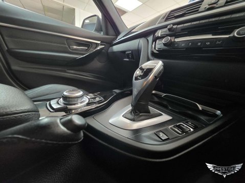 BMW 3 Series 2.0 320i Sport Touring Auto xDrive Euro 6 (s/s) 5dr 28