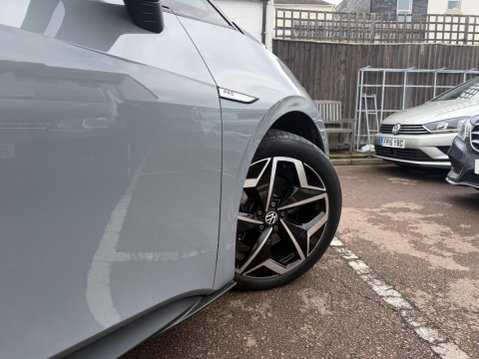 Volkswagen ID.3 Pro Performance 58kWh Family Auto 5dr 8
