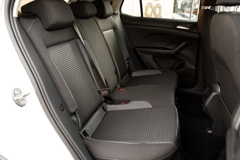 Volkswagen T-Cross ACTIVE TSI DSG 39