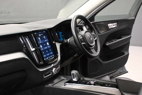 Volvo XC60 2.0 XC60 + B5 MHEV AWD Auto 4WD 5dr 14