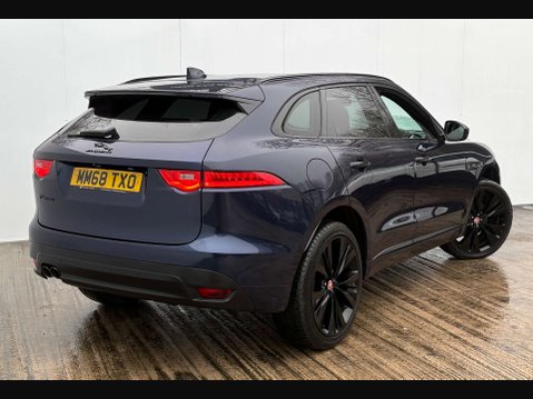 Jaguar F-Pace 2.0 F-Pace R-Sport AWD D Auto 4WD 5dr 3