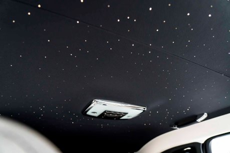 Rolls-Royce Ghost V12. STARLIGHT. H, C & M SEATS. REAR ENTERTAINMENT. HUD. A/CRUISE CONTROL 21