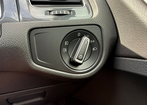 Volkswagen Golf 2.0 TDI Alltrack Estate 5dr Diesel DSG 4Motion Euro 6 (s/s) (184 ps) 17