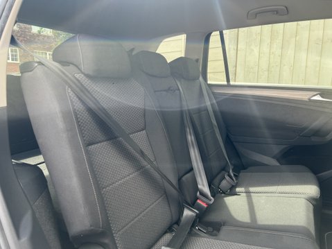 Volkswagen Tiguan 2.0 TDI SE Nav SUV 5dr Diesel DSG 4Motion Euro 6 (s/s) (190 ps) 15