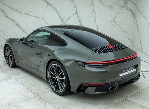 Porsche 911 Carrera 4S (992) 9