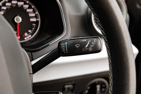 SEAT Arona TSI SE TECHNOLOGY 17