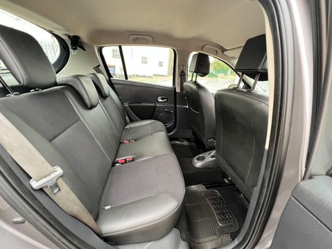 Renault Clio DYNAMIQUE TOMTOM 16V 53