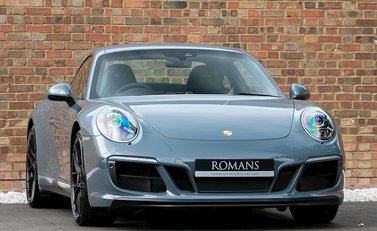 Porsche 911 (991.2) Carrera GTS 1