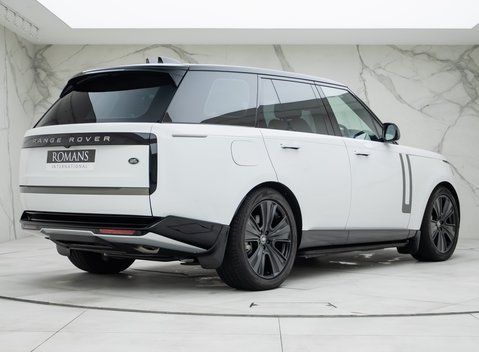 Land Rover Range Rover P440e SE 3