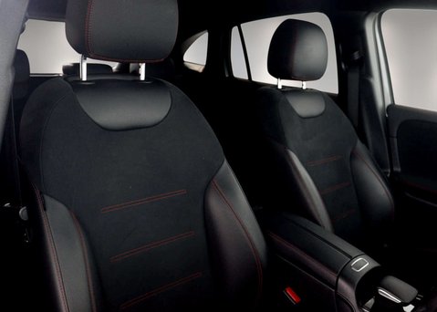 Mercedes-Benz GLA 1.3 GLA 180 AMG Line Premium Auto 5dr 40