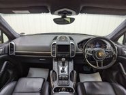 Porsche Cayenne 4.8 Cayenne V8 T Tiptronic S 4WD 5dr 67