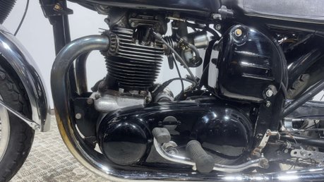 Norton Dominator SS 1962 CLASSIC BARN FIND PROJECT BIKE SPARES OR REPAIR 600CC 29