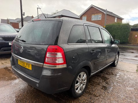 Vauxhall Zafira 1.7 CDTi ecoFLEX Design Euro 5 5dr (SNav) 9