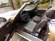 Mercedes-Benz R107 280 SL Sports - LHD 33