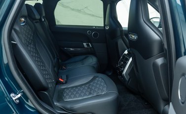 Land Rover Range Rover Sport SVR Urban 17