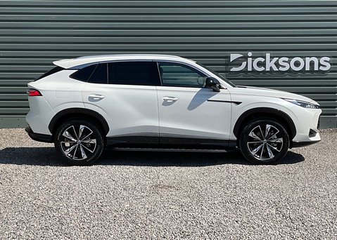 MG HS 1.5 T-GDI PHEV TROPHY 8