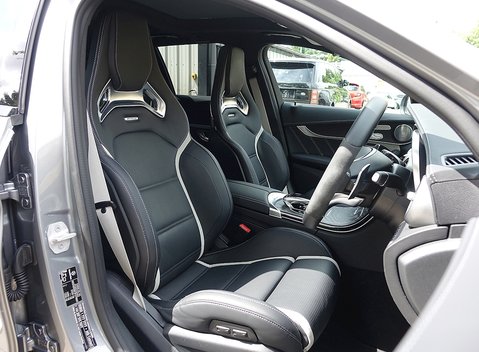 Mercedes-Benz C63 S Estate 16