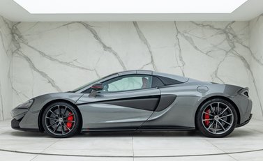 McLaren 570S Spider 8