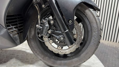 Kawasaki J300 2015 20K RUNNING MAXI SCOOTER PROJECT BIKE 300CC A2 7