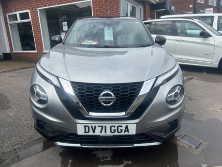 Nissan Juke 1.0 DIG-T Tekna+ Euro 6 (s/s) 5dr 9