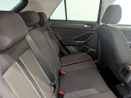 Volkswagen T-Roc 1.0 T-Roc SE TSi 5dr 47