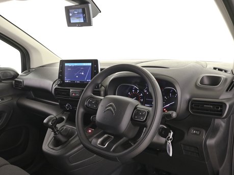 Citroen Berlingo XL 1.5 BlueHDi 950Kg Driver 100ps 7