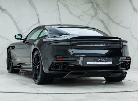 Aston Martin DBS Superleggera 7