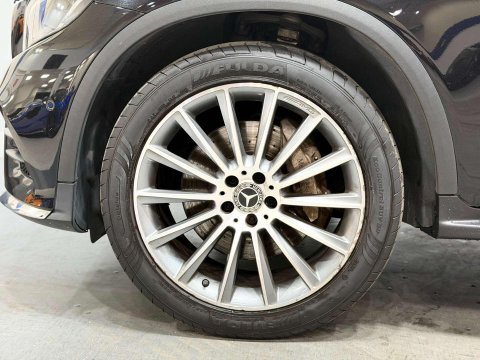 Mercedes-Benz GLC 2.0 GLC250 AMG Line (Premium) SUV 5dr Petrol G-Tronic+ 4MATIC Euro 6 (s/s) 52