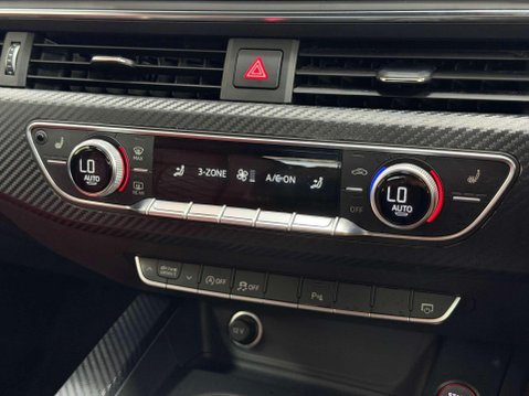 Audi S4 3.0 TFSI V6 Saloon 4dr Petrol Tiptronic quattro Euro 6 (s/s) (354 ps) 44