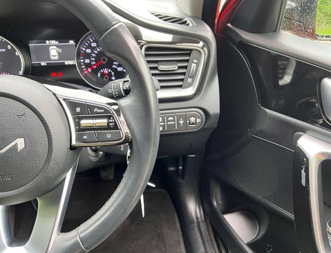 Kia Xceed 1.0 XCeed Connect ISG 5dr 27