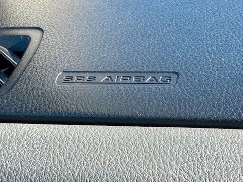 Toyota Yaris VVT-I ICON 38