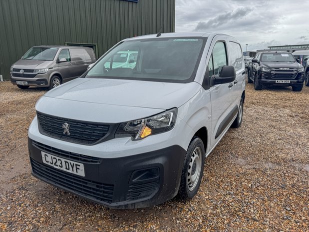 Peugeot Partner SWB L1H1 Low Roof Professional Air Con EURO 6 2
