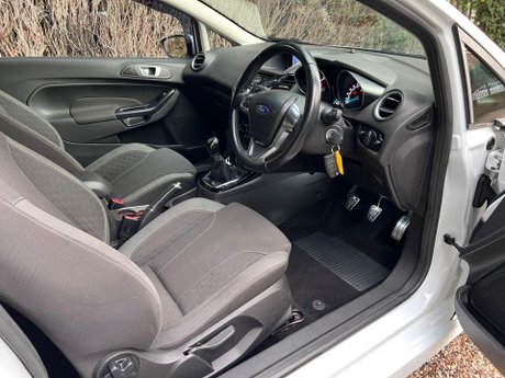 Ford Fiesta 1.0T EcoBoost Zetec S Euro 6 (s/s) 3dr 18