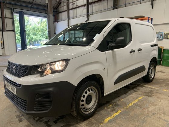Peugeot Partner BLUEHDI PROFESSIONAL PREMIUM PLUS L1