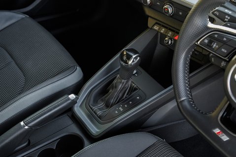 Audi A1 SPORTBACK TFSI S LINE 33