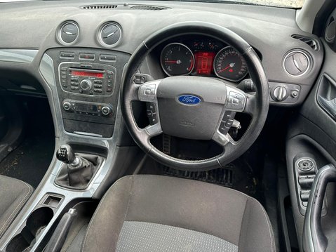 Ford Mondeo 2.0 TDCi Zetec Euro 5 5dr 2